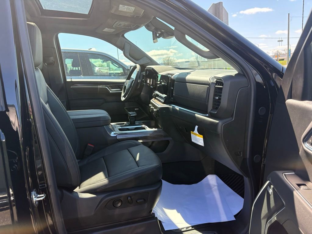 New 2026 Chevrolet Silverado 1500 LTZ image 15