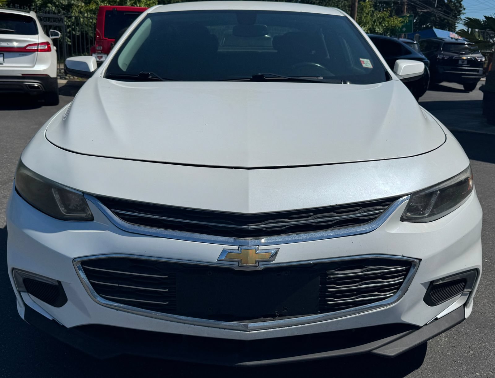 Used 2016 Chevrolet Malibu LT FWD image 2
