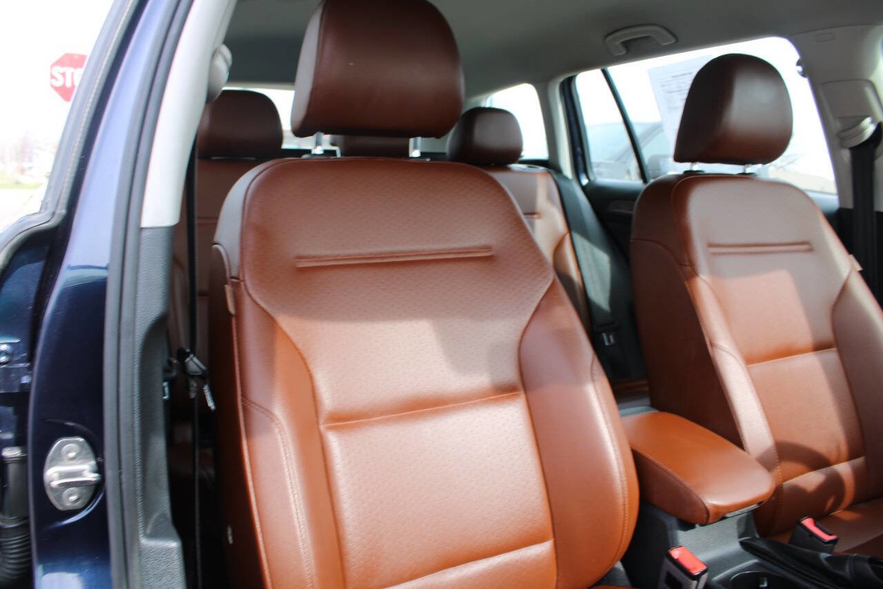 Used 2017 Volkswagen Golf Alltrack S image 16