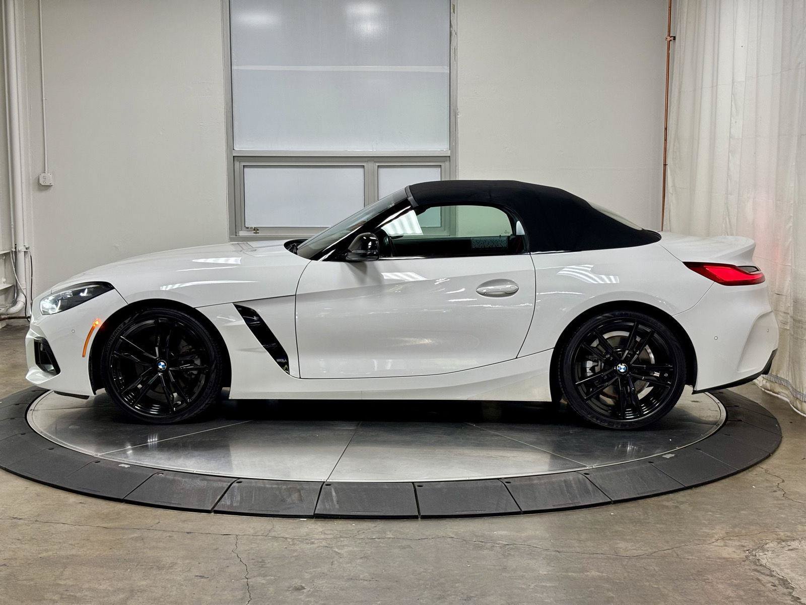 Used 2023 BMW Z4 sDrive30i w/ Premium Package RWD image 13