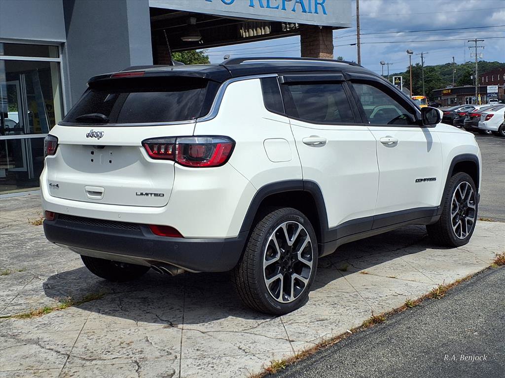 Used 2018 Jeep Compass Limited w/ Navigation Group image 3