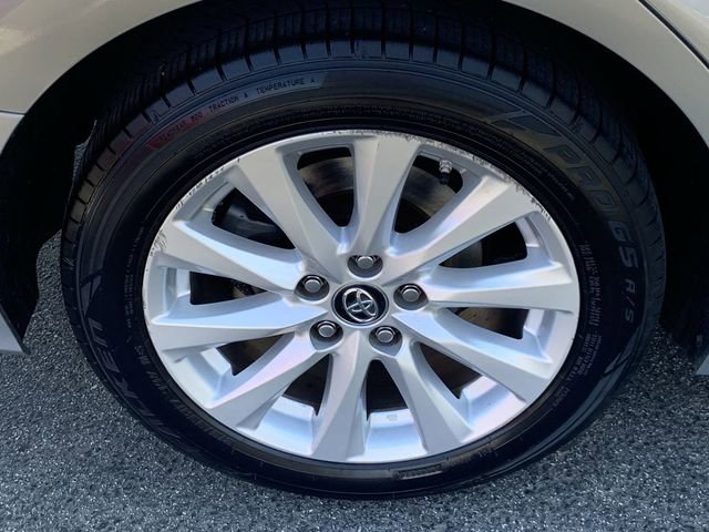 Certified 2018 Toyota Camry LE FWD image 31