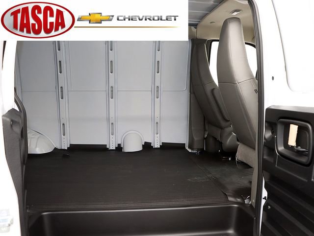 New 2026 Chevrolet Express 2500 image 26