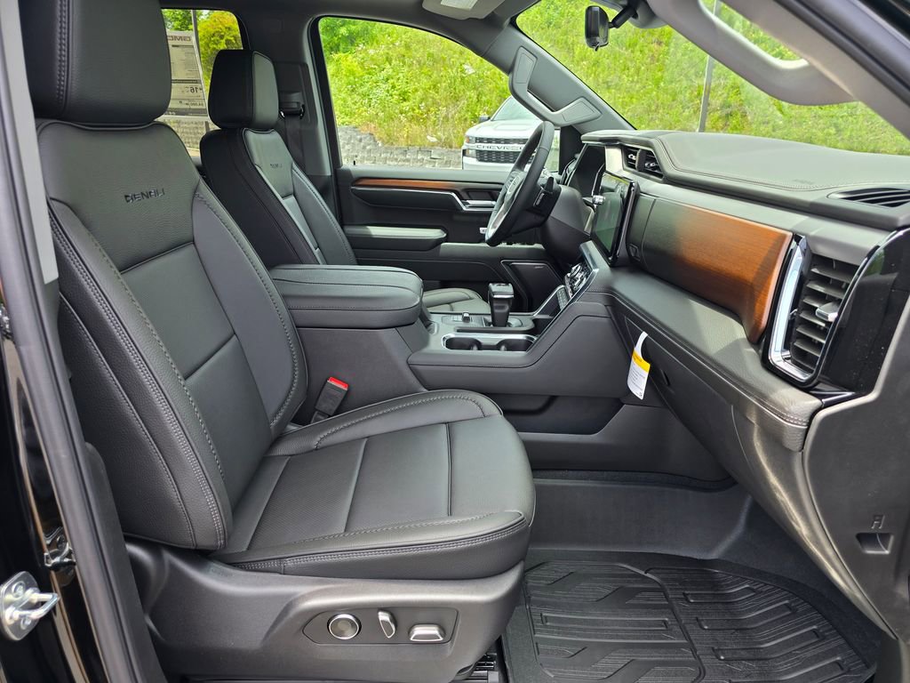 New 2025 GMC Sierra 1500 Denali w/ Denali Reserve Package image 29
