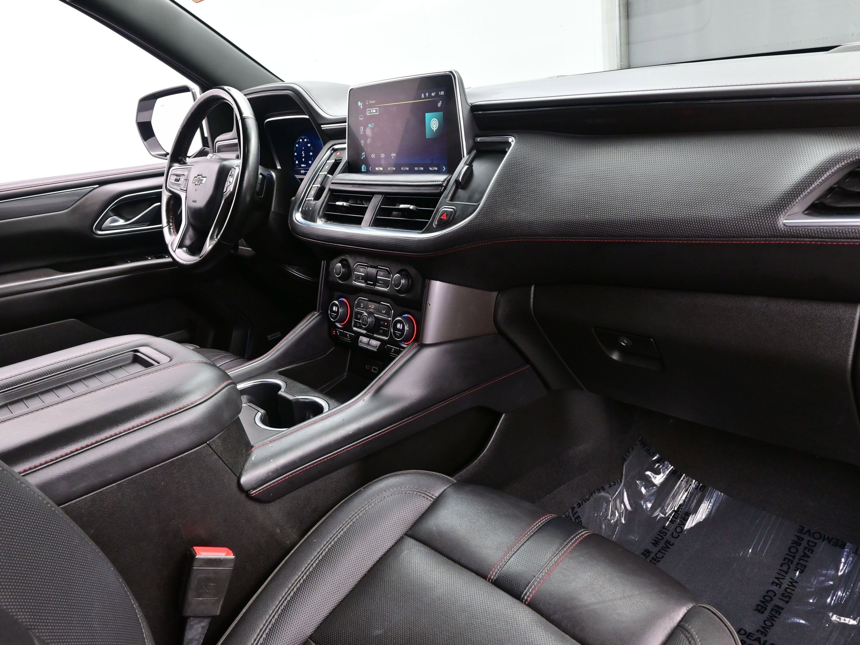 Used 2023 Chevrolet Suburban RST w/ Luxury Package image 16