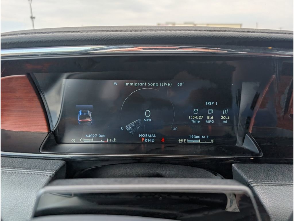 Used 2022 Lincoln Navigator L Reserve image 11