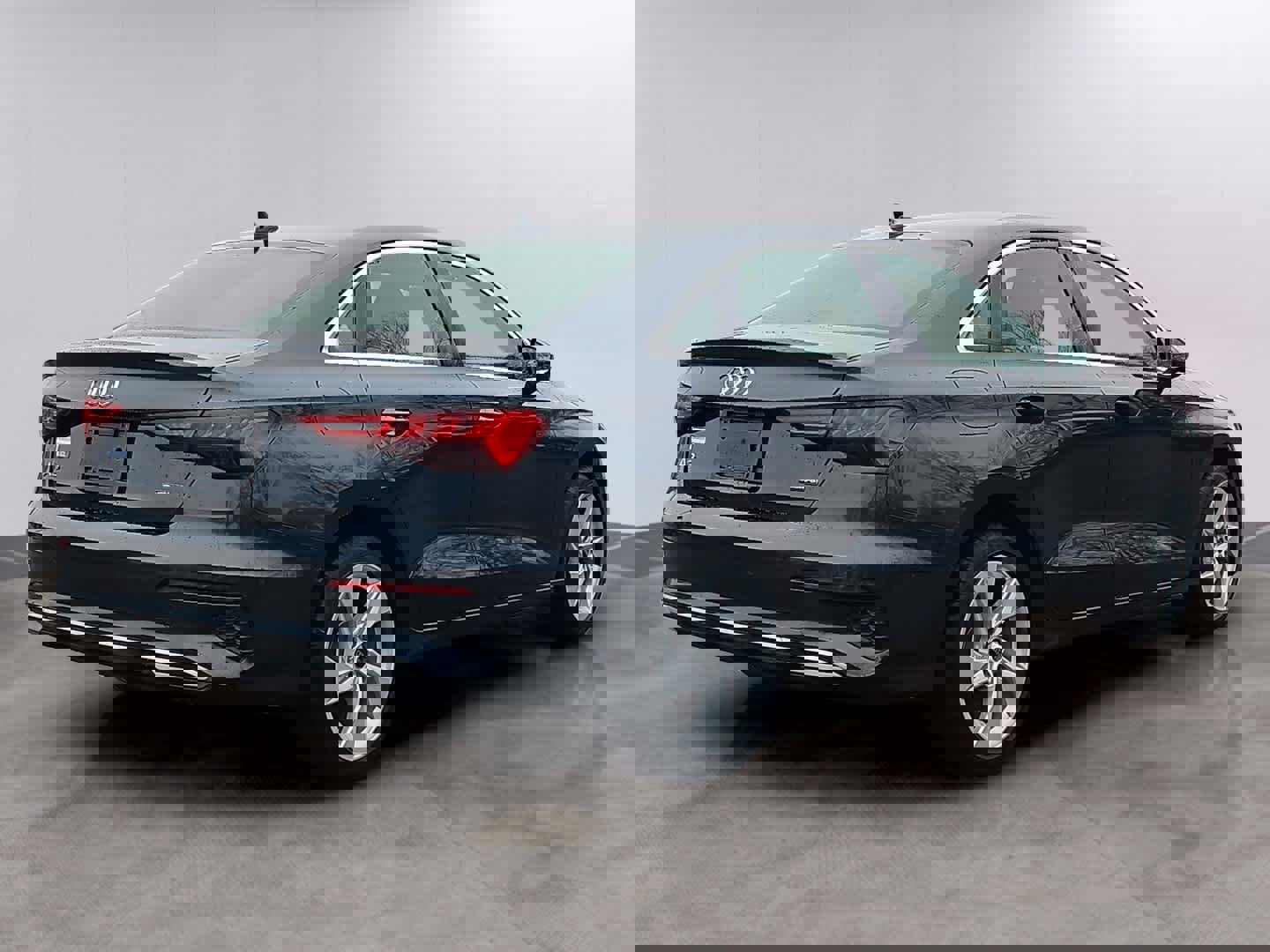 Used 2023 Audi A3 2.0T Premium Plus w/ Premium Plus Package image 4