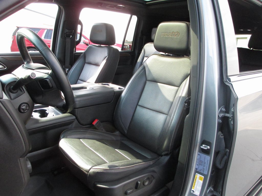 Certified 2023 Chevrolet Suburban High Country image 19