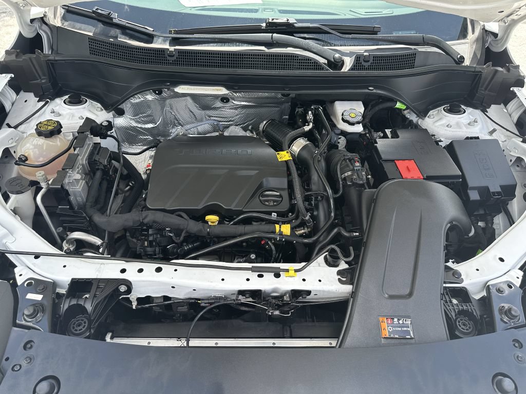 Used 2024 Chevrolet Trax LS FWD image 4