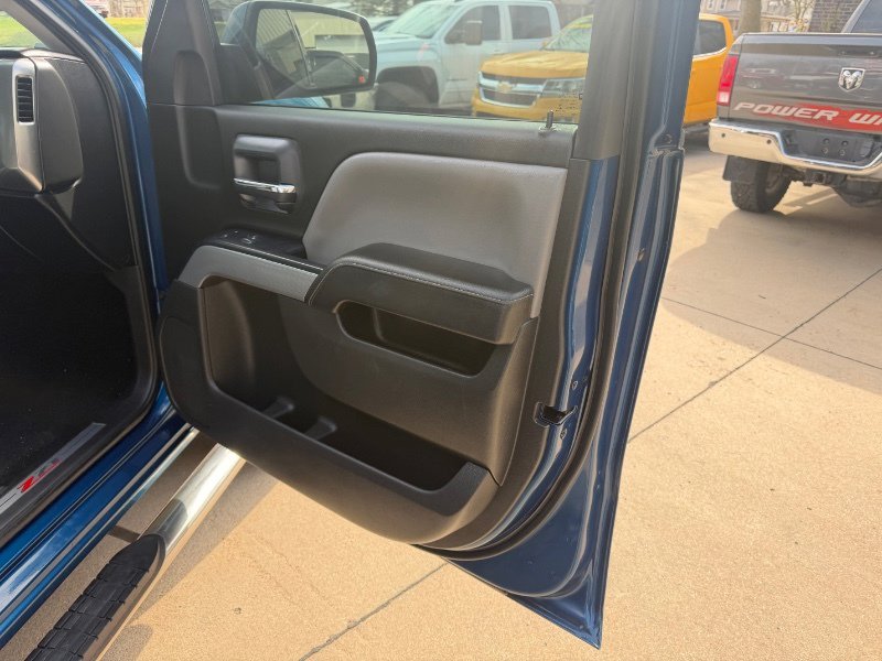 Used 2018 Chevrolet Silverado 1500 LT w/ All Star Edition image 17