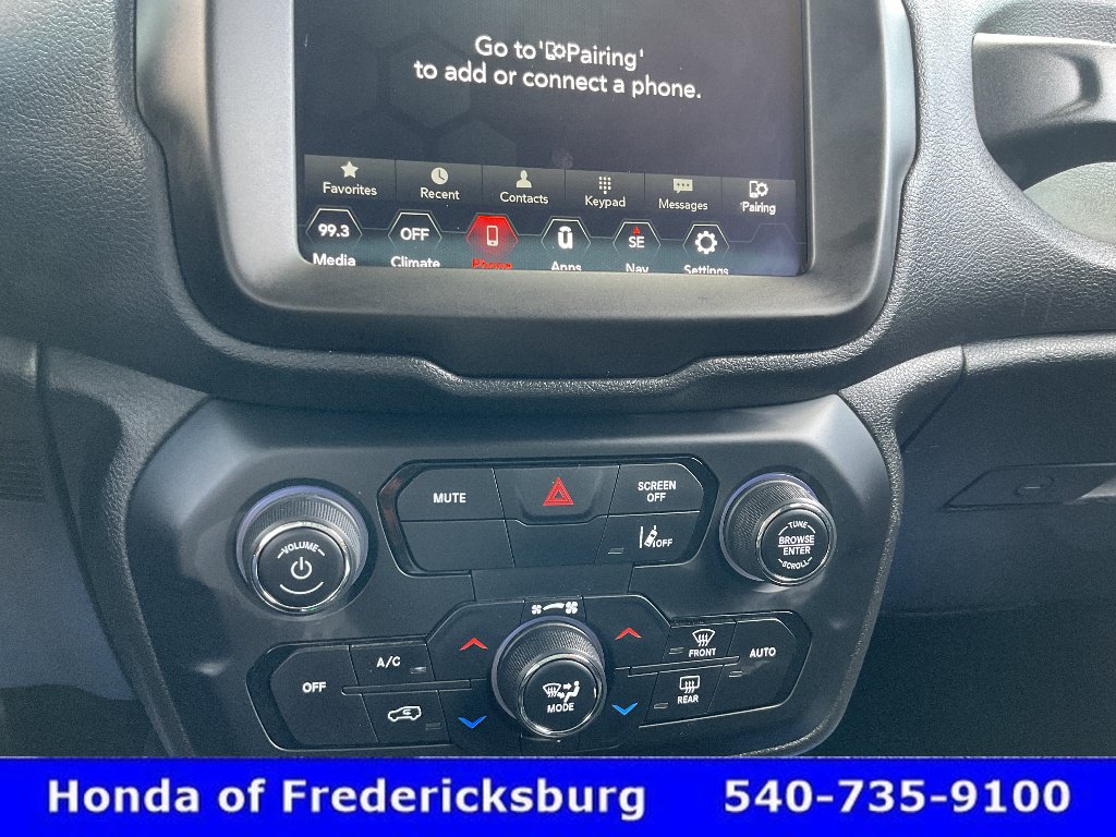 Used 2023 Jeep Renegade Trailhawk AWD/4WD image 30