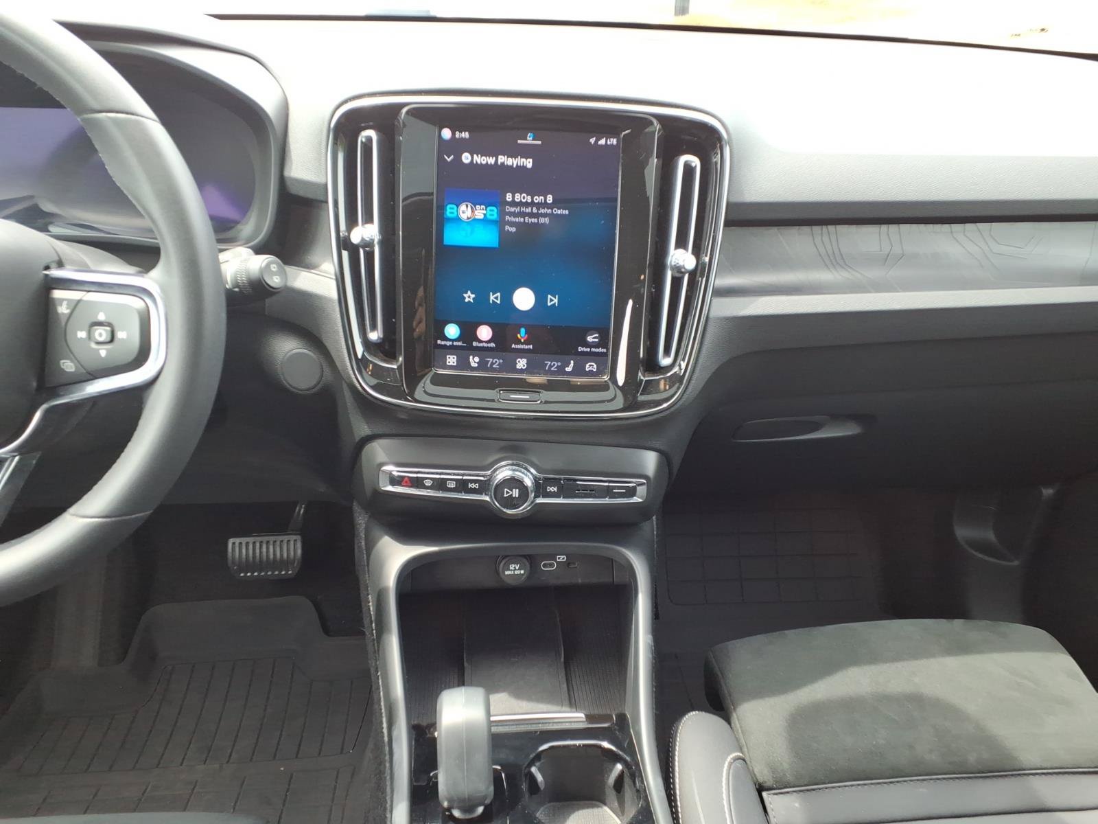 Used 2023 Volvo XC40 Recharge Ultimate w/ Protection Package Premier AWD/4WD image 14
