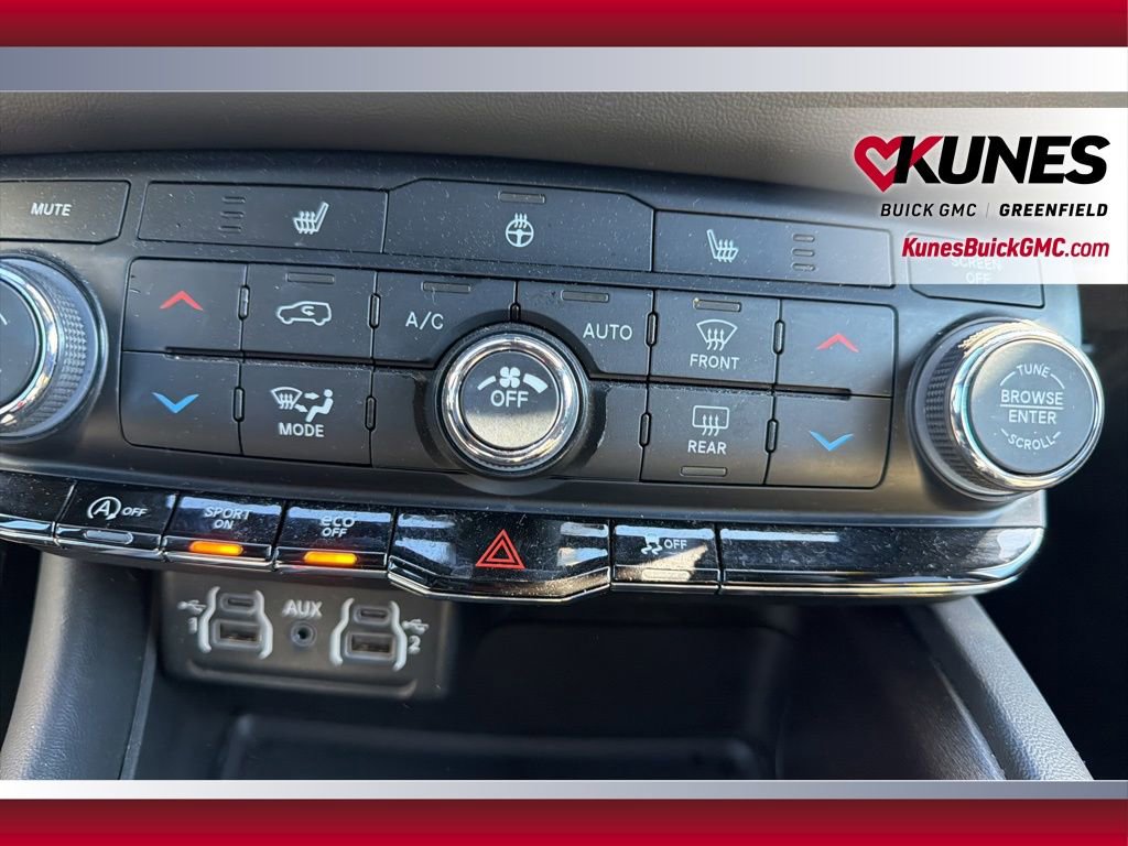 Used 2024 Dodge Durango SXT image 27