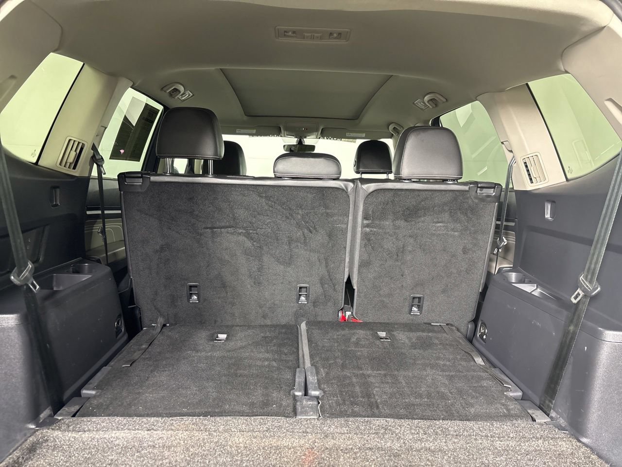 Used 2023 Volkswagen Atlas SE w/ Panoramic Sunroof Package FWD image 23