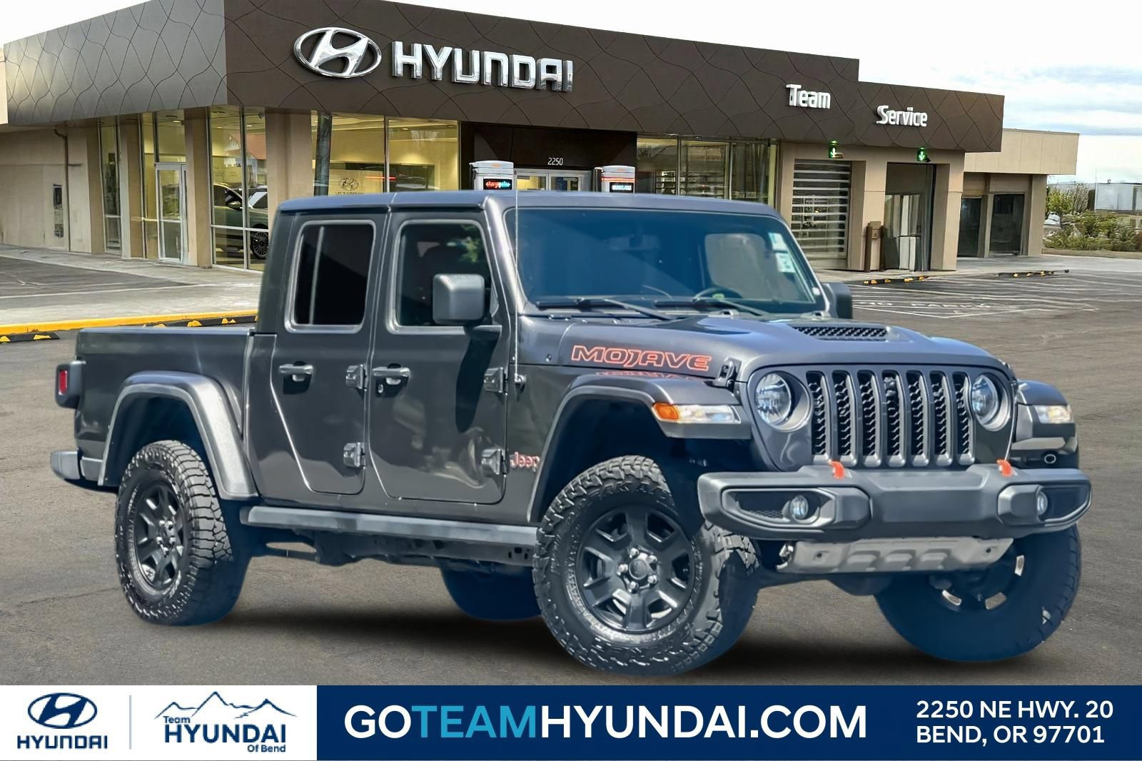 Used 2022 Jeep Gladiator Mojave w/ Trailer Tow Package AWD/4WD video 1