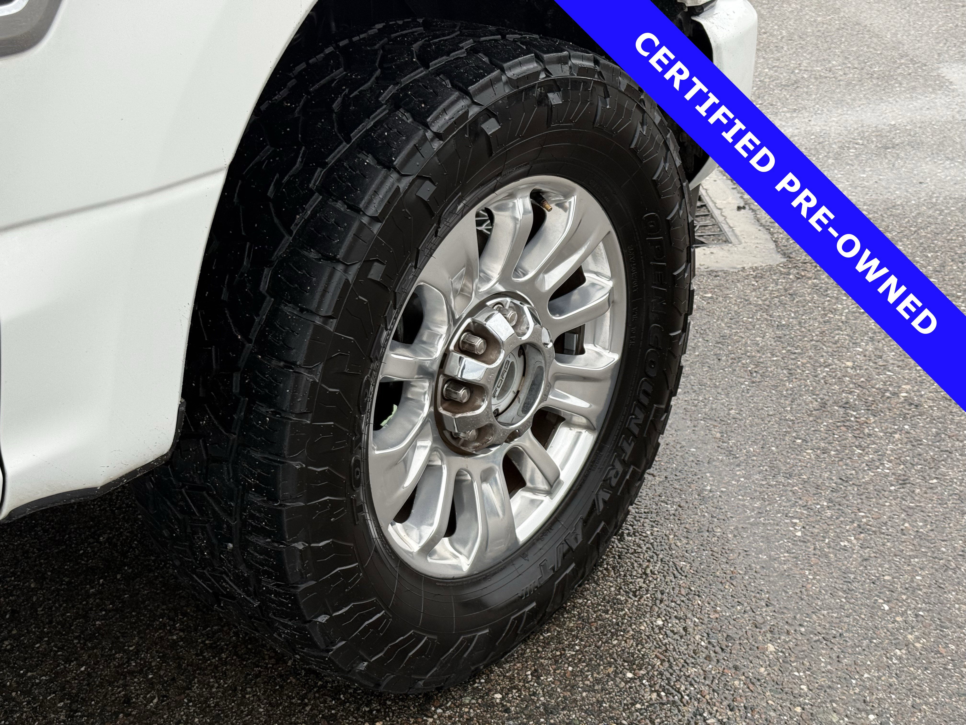 Certified 2022 Ford F250 Limited w/ FX4 Off-Road Package image 12