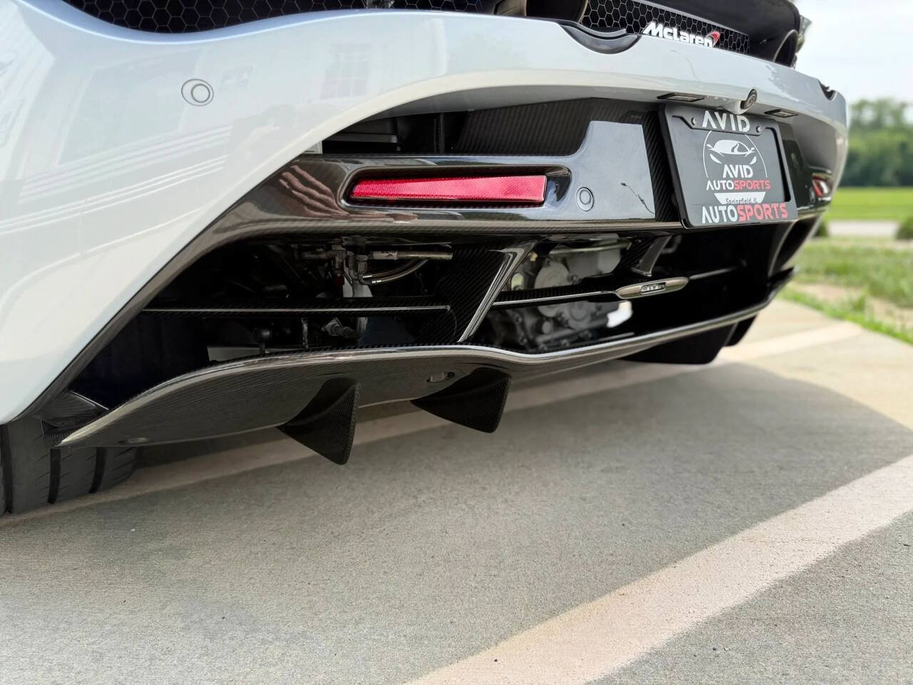 Used 2018 McLaren 720S RWD image 18