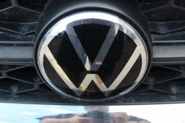 Used 2022 Volkswagen Taos SE w/ Panoramic Sunroof Package image 22