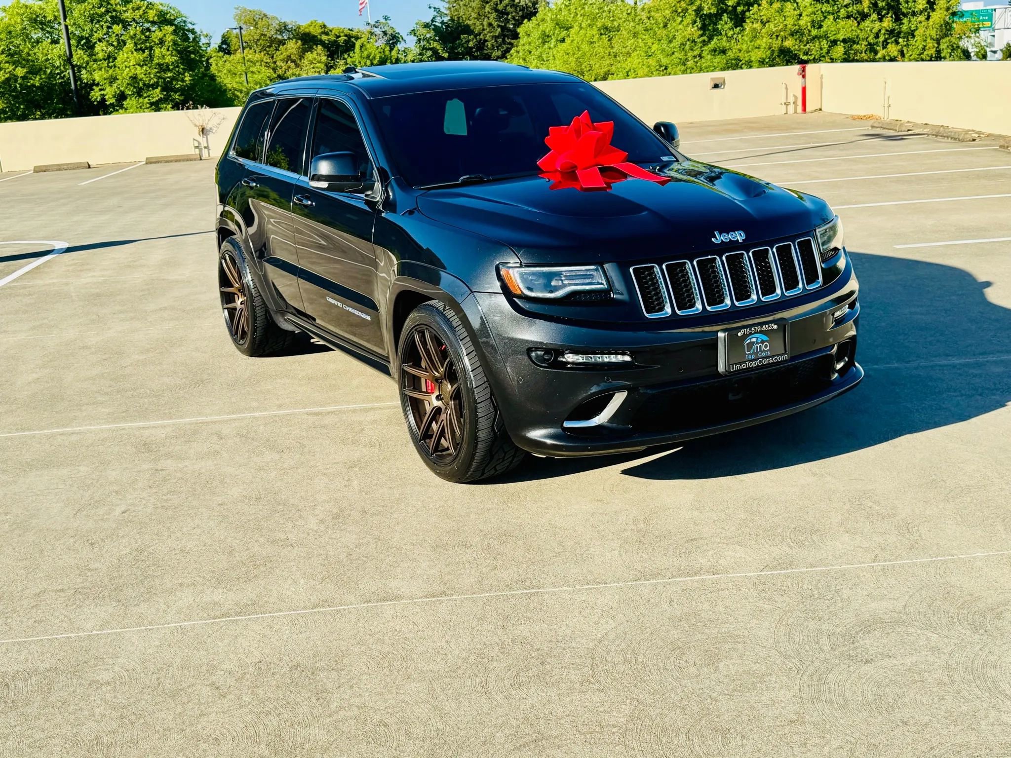 Used 2014 Jeep Grand Cherokee SRT8 w/ Luxury Group II image 30