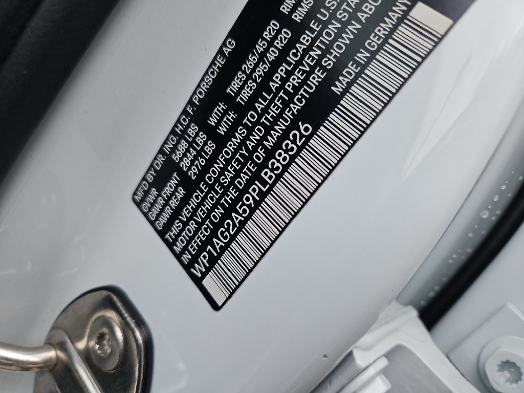 Certified 2023 Porsche Macan S AWD/4WD image 15