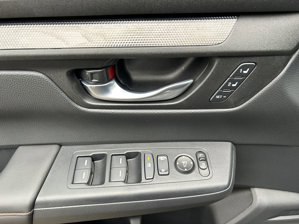 Used 2025 Honda CR-V Sport-L image 23