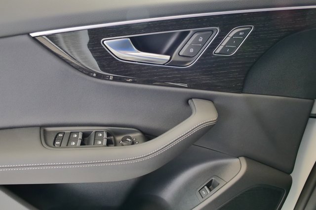 New 2026 Audi Q8 Premium Plus image 33