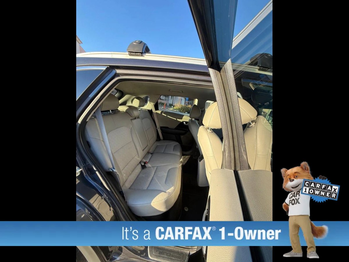 Used 2018 Kia Niro EX image 24