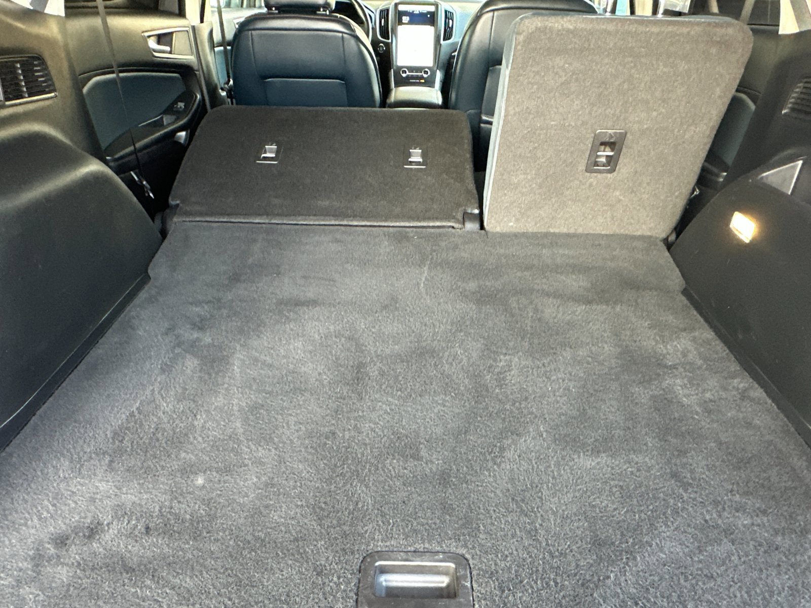 Certified 2022 Ford Edge SEL w/ Sport Appearance Package image 16