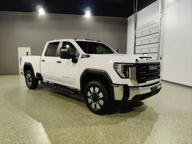 Used 2024 GMC Sierra 2500 Pro AWD/4WD image 1