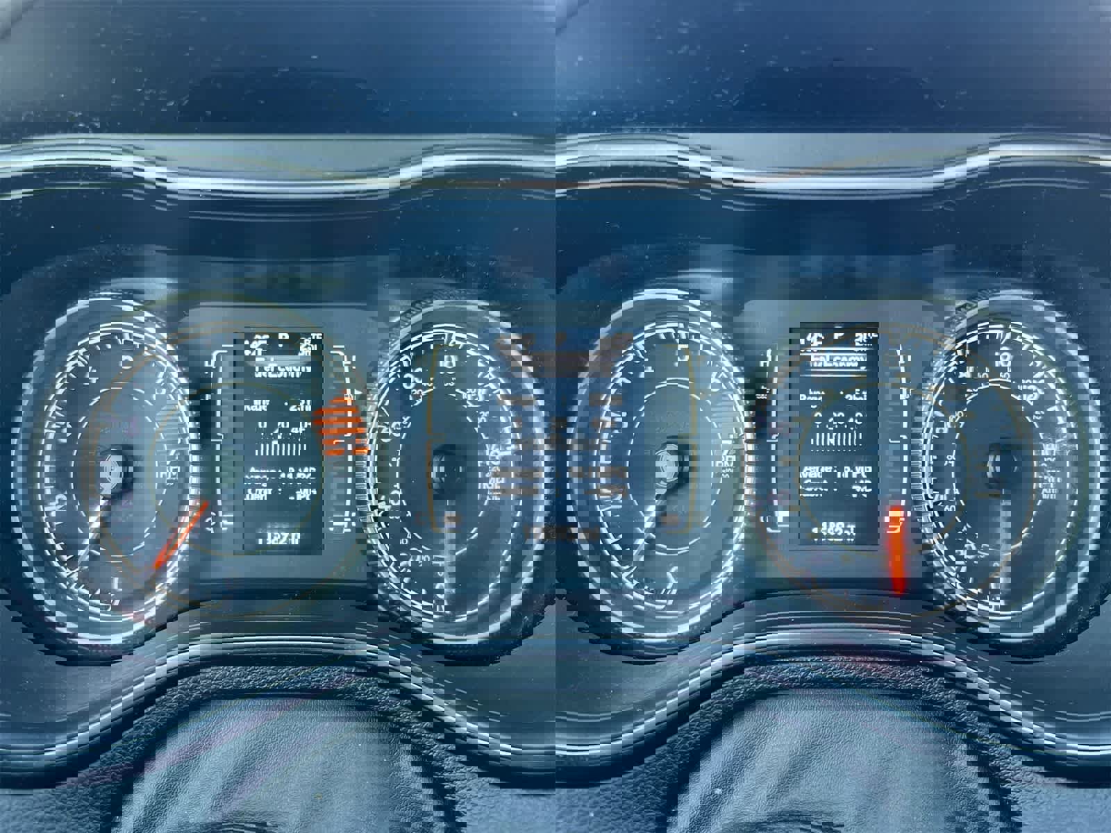 Used 2019 Jeep Cherokee Latitude w/ Popular Appearance Group image 33