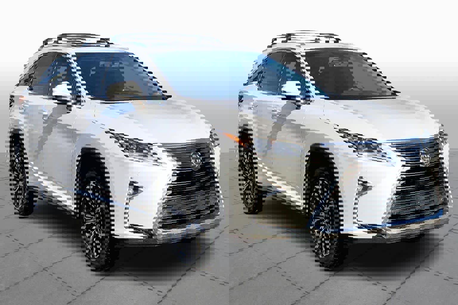 Used 2016 Lexus RX 350 FWD w/ Premium Package image 2