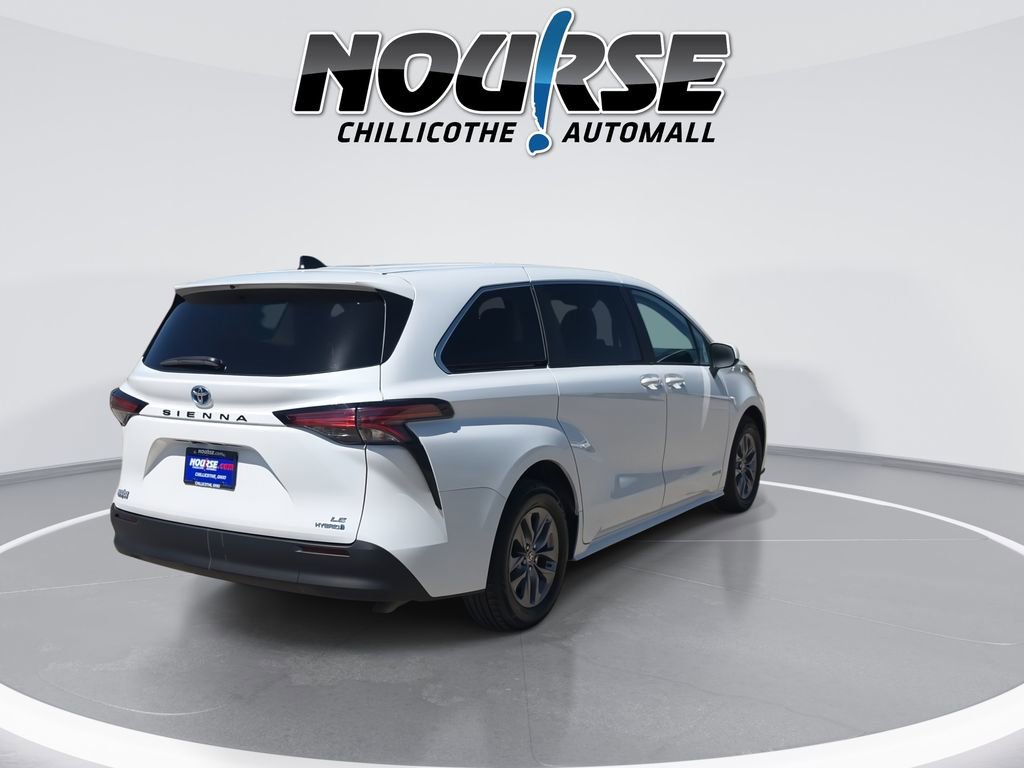 Used 2021 Toyota Sienna LE FWD image 8