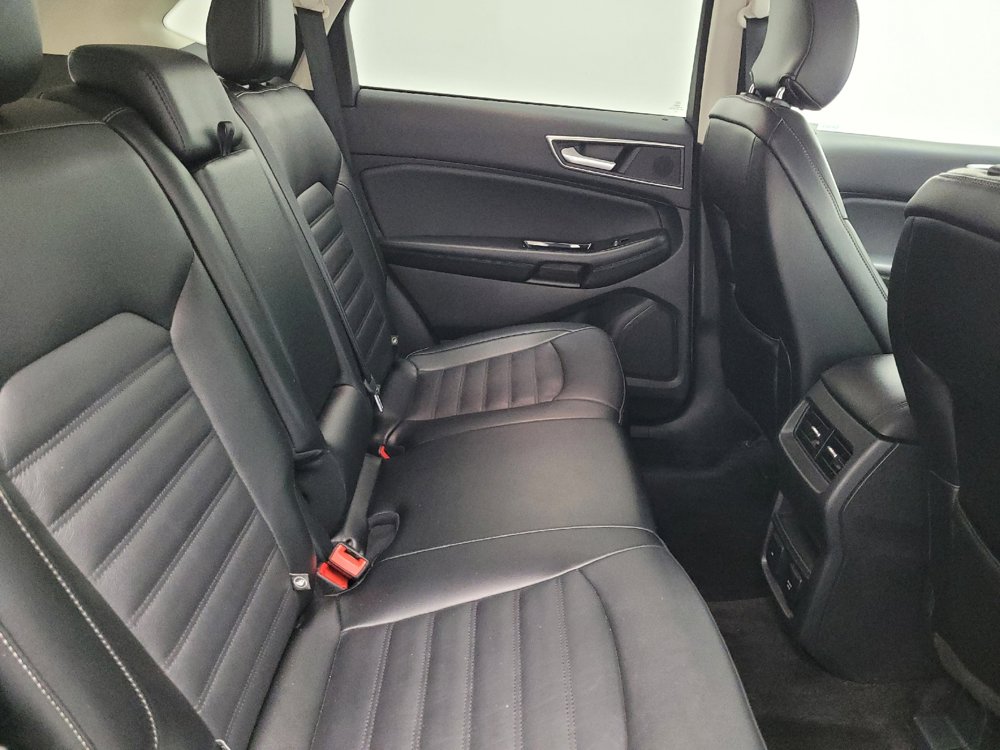 Used 2016 Ford Edge SEL w/ Equipment Group 201A AWD/4WD image 19