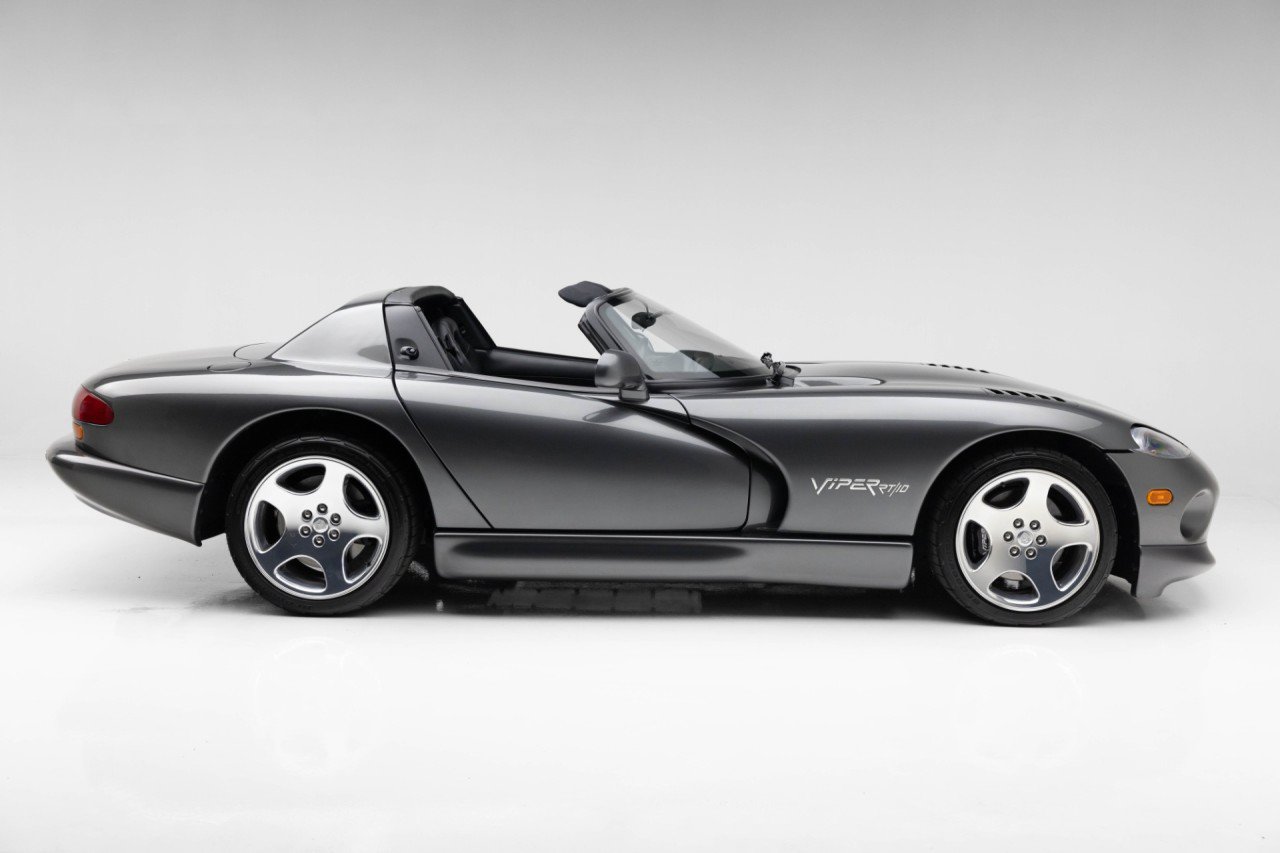 Used 2002 Dodge Viper RT/10 RWD image 11