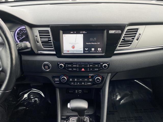 Certified 2019 Kia Niro Touring image 9