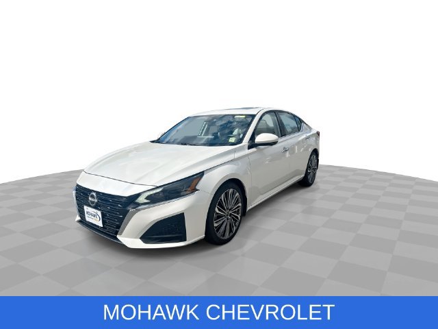 Used 2024 Nissan Altima 2.5 SL FWD image 4