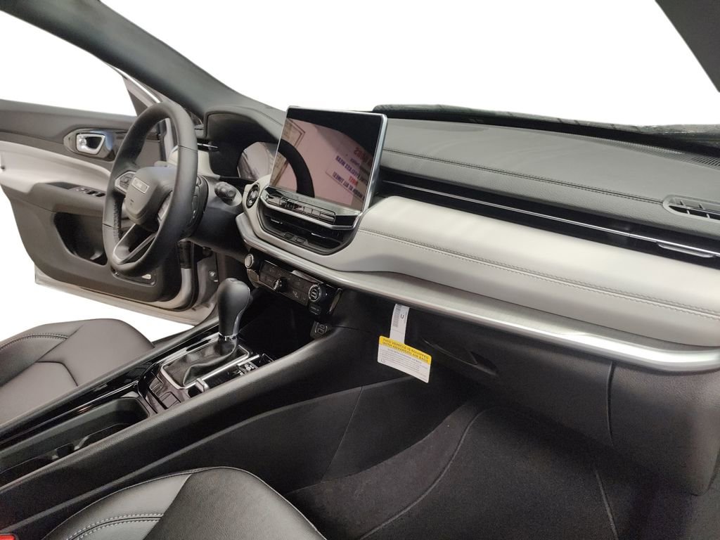 New 2025 Jeep Compass Limited w/ Sun & Sound Group image 18