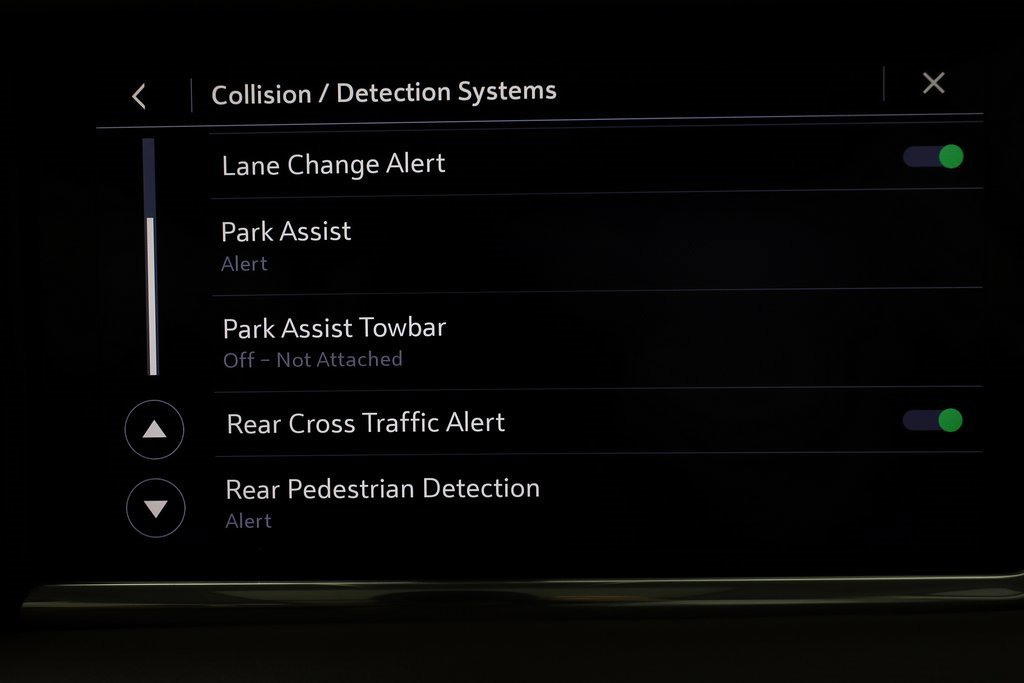 Used 2021 GMC Yukon Denali w/ Denali Premium Package image 37