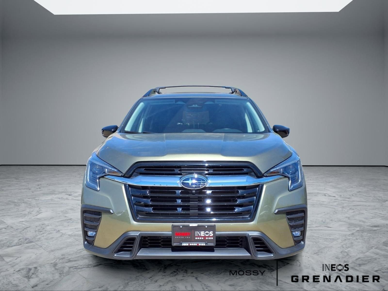 Used 2024 Subaru Ascent Limited w/ Technology Package AWD/4WD image 3