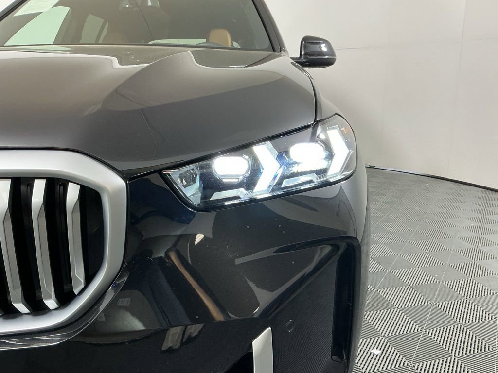 Certified 2024 BMW X5 sDrive40i w/ Premium Package RWD image 8