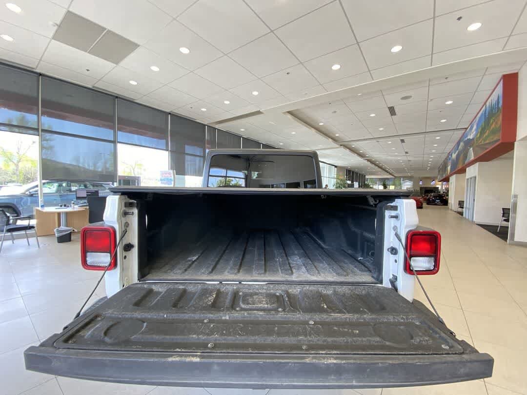 Used 2020 Jeep Gladiator Sport w/ Quick Order Package 24S AWD/4WD image 24
