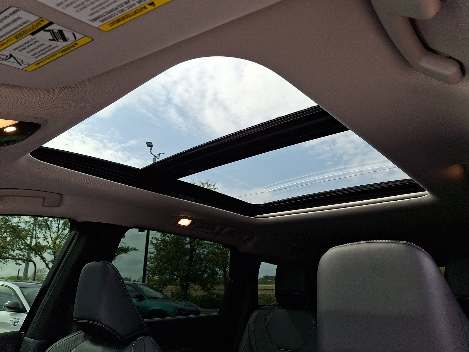 Certified 2023 INFINITI QX60 Luxe w/ Cargo Package image 15
