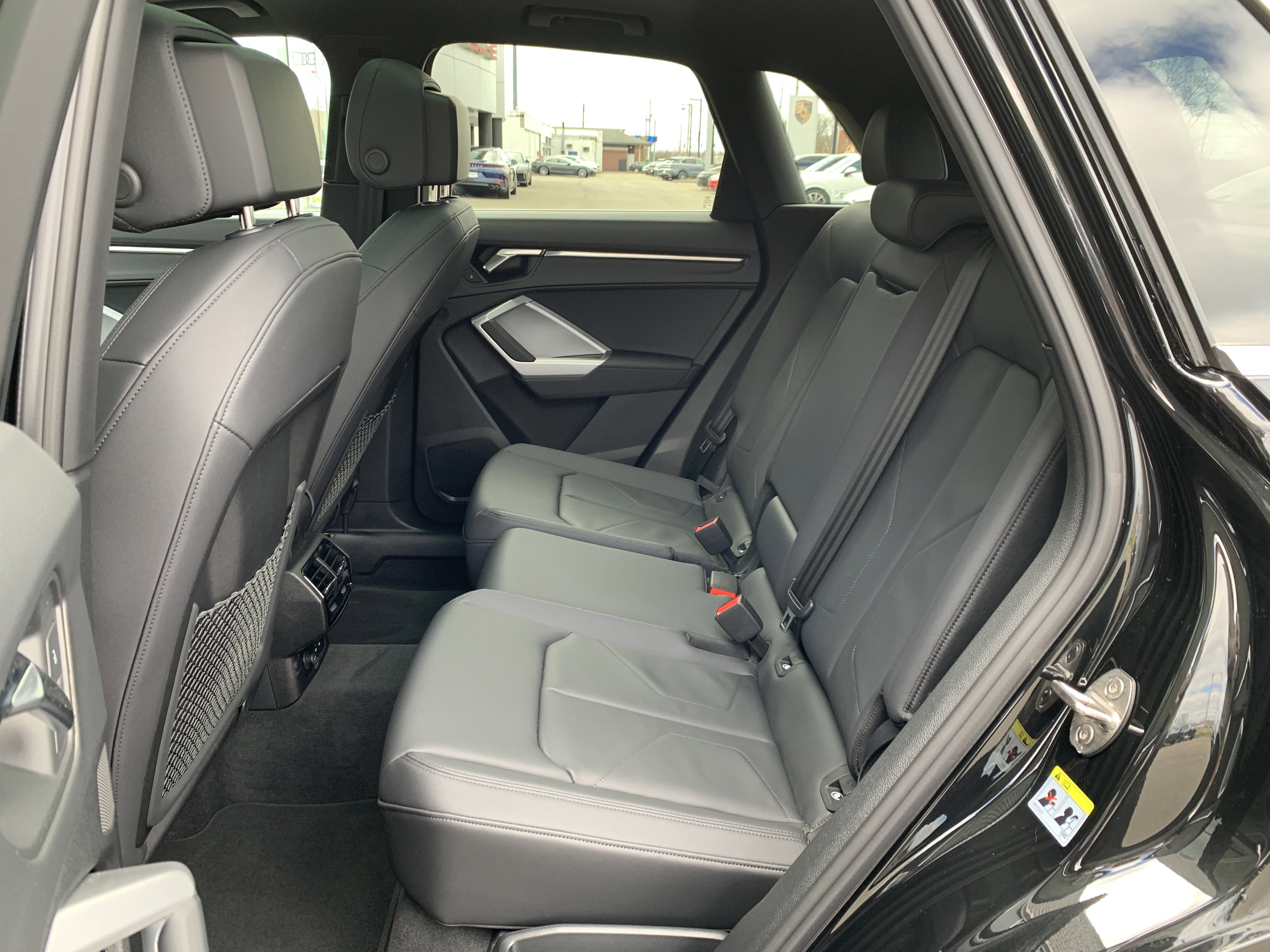 Used 2025 Audi Q3 2.0T Premium w/ Convenience Package image 18