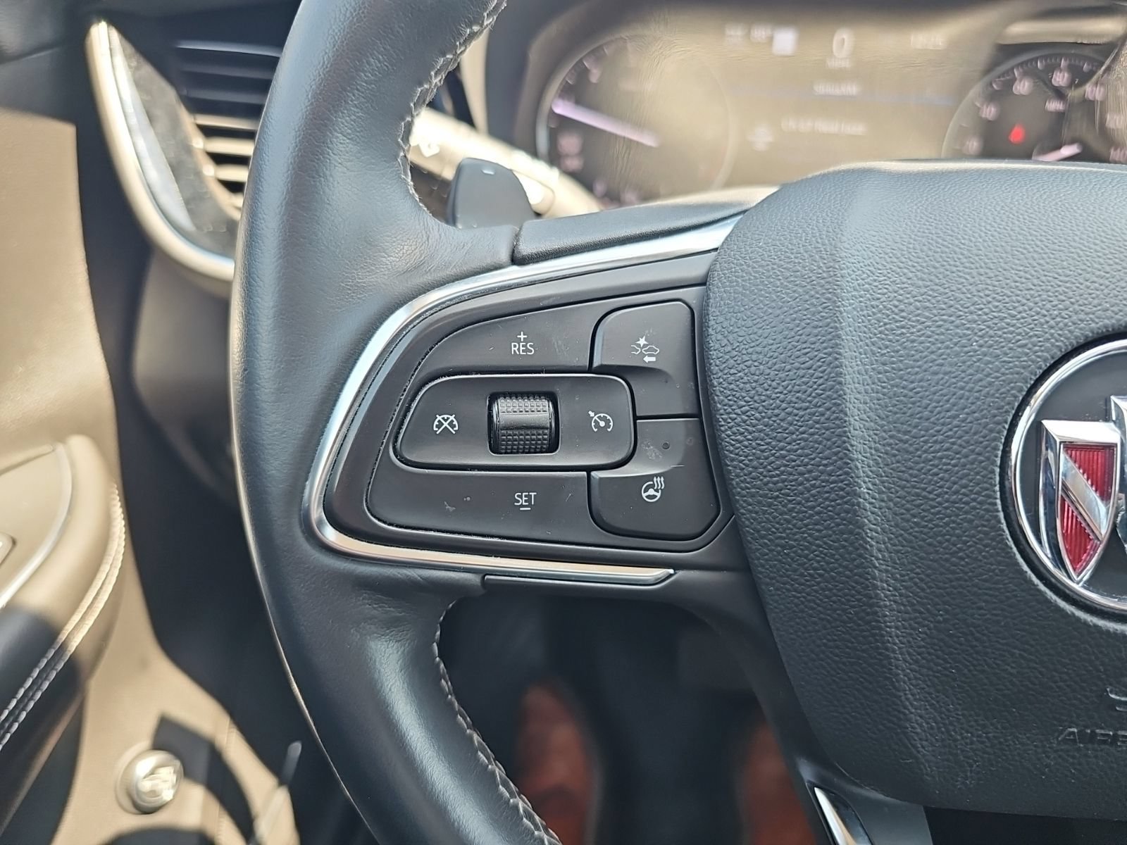 Used 2021 Buick Envision Avenir AWD/4WD image 16
