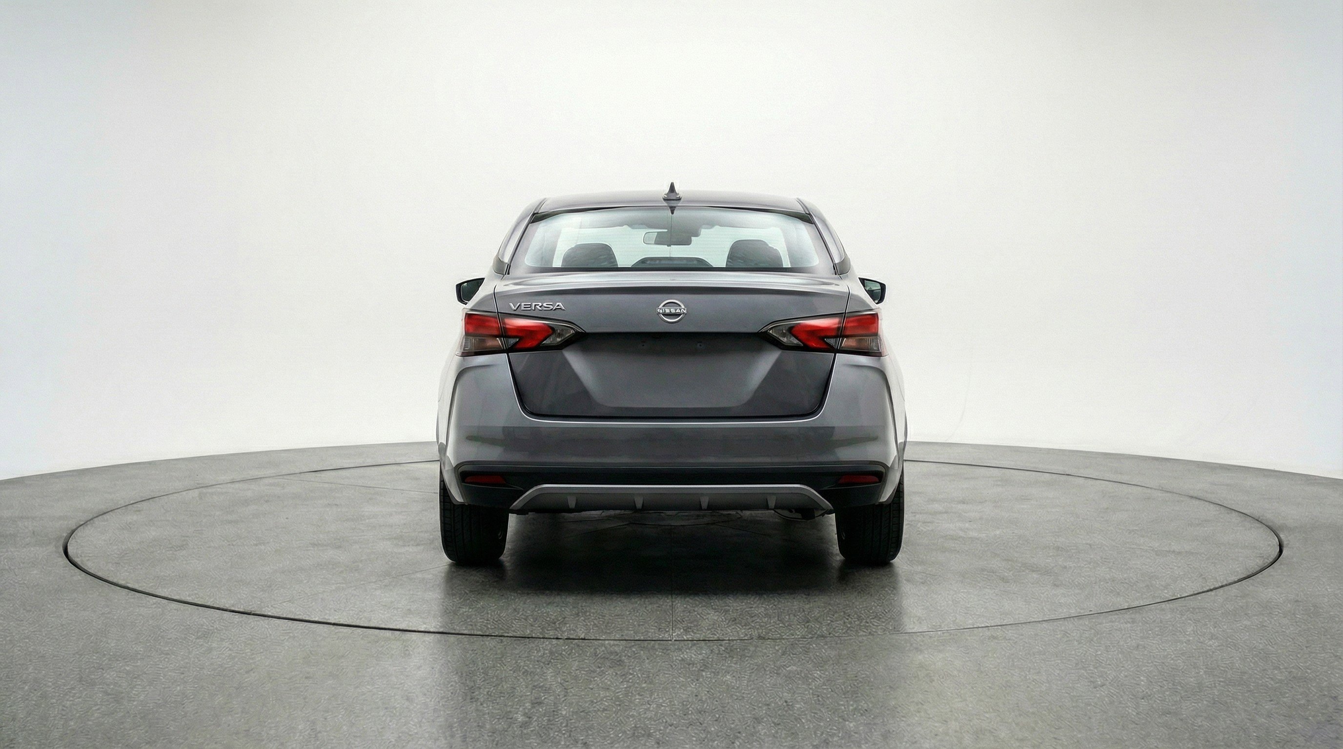 Used 2025 Nissan Versa SV image 7