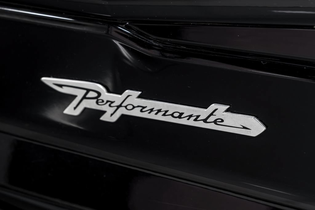 Used 2023 Lamborghini Urus Performante AWD/4WD image 58