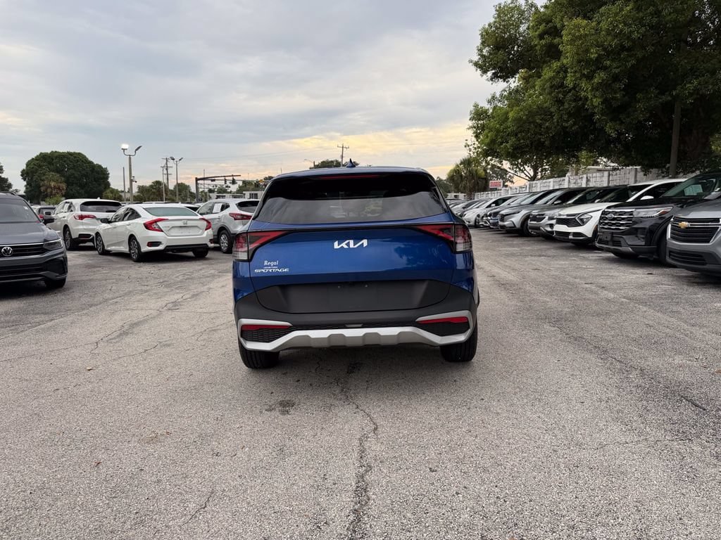 Certified 2024 Kia Sportage EX FWD image 6