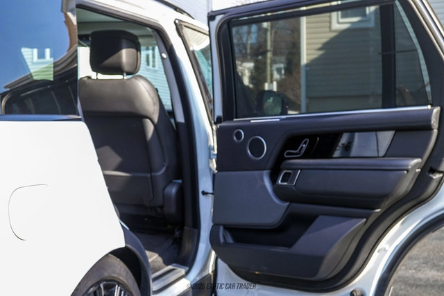 Used 2020 Land Rover Range Rover Long Wheelbase HSE image 32