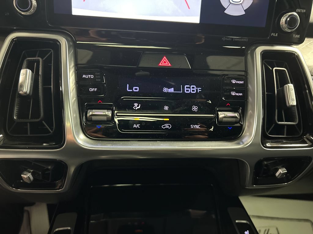 Used 2023 Kia Sorento SX FWD image 17