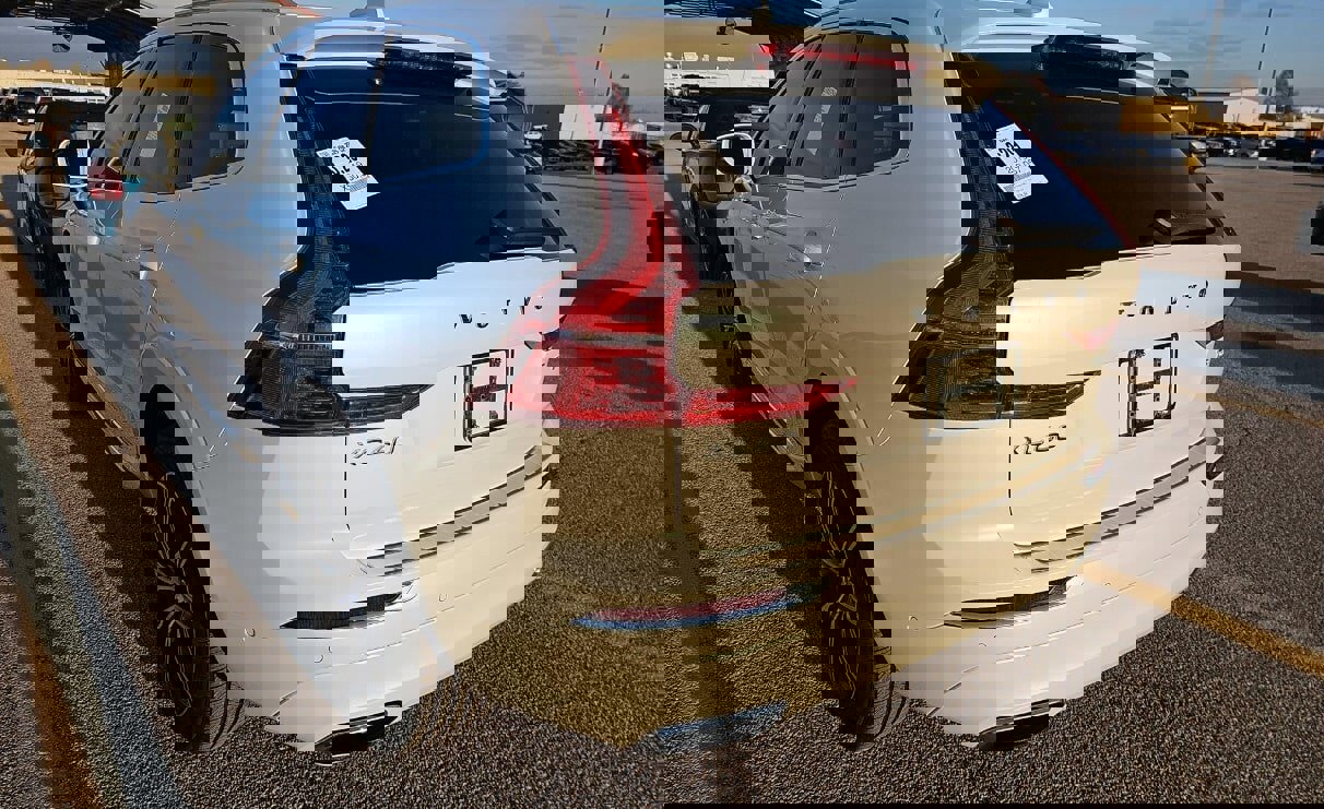 Used 2019 Volvo XC60 T5 Inscription w/ Protection Package Premier image 5